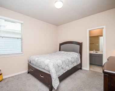 21024 Bracer Street - Photo Thumbnail 26