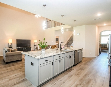 21024 Bracer Street - Photo Thumbnail 13