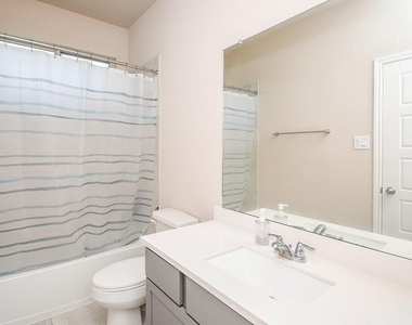 21024 Bracer Street - Photo Thumbnail 28