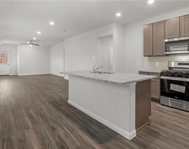 2329 Mooneye Court - Photo Thumbnail 4