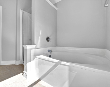 12927 Cascadia Knoll Court - Photo Thumbnail 25