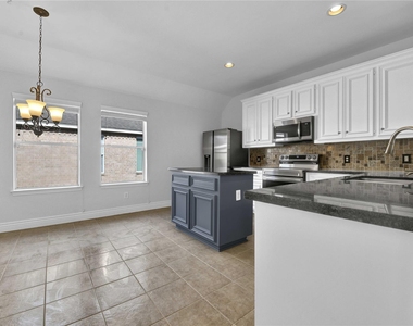 12927 Cascadia Knoll Court - Photo Thumbnail 14