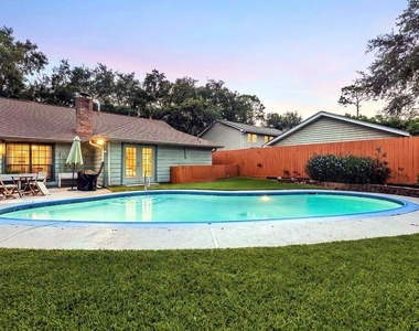 1858 Eagle Falls Drive - Photo Thumbnail 1