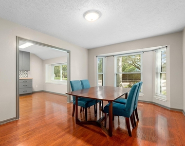 1858 Eagle Falls Drive - Photo Thumbnail 22