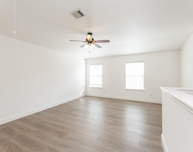 25951 Ravenside Drive - Photo Thumbnail 28