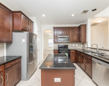 25951 Ravenside Drive - Photo Thumbnail 16