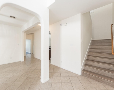 25951 Ravenside Drive - Photo Thumbnail 6