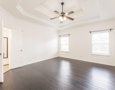 25951 Ravenside Drive - Photo Thumbnail 20