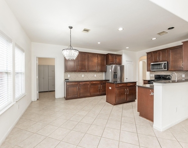 25951 Ravenside Drive - Photo Thumbnail 14
