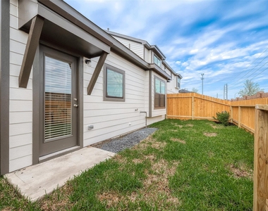 27838 Western Creek Court - Photo Thumbnail 45