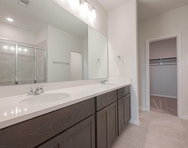 27838 Western Creek Court - Photo Thumbnail 36
