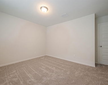 27838 Western Creek Court - Photo Thumbnail 18