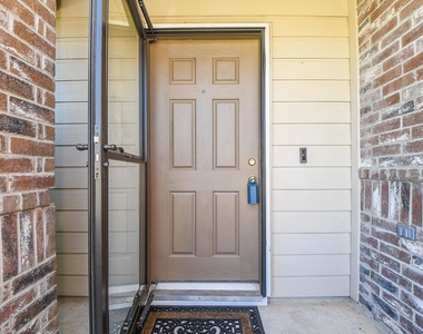 21134 Normand Meadows Lane - Photo Thumbnail 3
