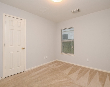 21134 Normand Meadows Lane - Photo Thumbnail 33