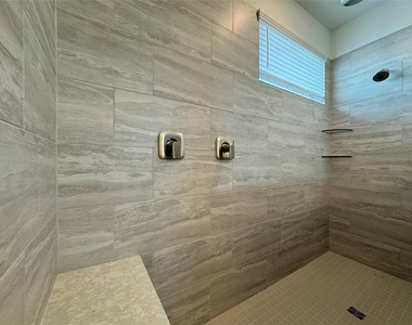 1208 Jasmine View Ln - Photo Thumbnail 14