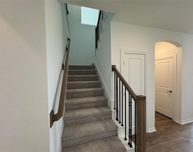 1208 Jasmine View Ln - Photo Thumbnail 18