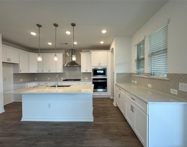1208 Jasmine View Ln - Photo Thumbnail 7