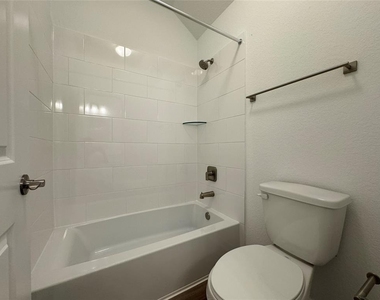 1208 Jasmine View Ln - Photo Thumbnail 25