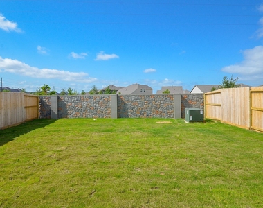29311 Mesquite Oaks Drive - Photo Thumbnail 30