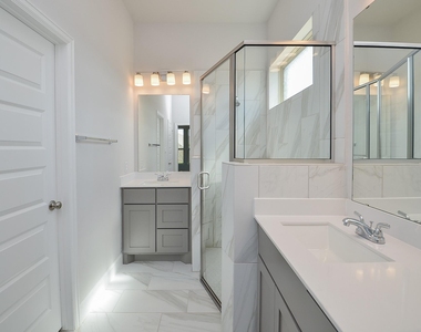 29311 Mesquite Oaks Drive - Photo Thumbnail 13
