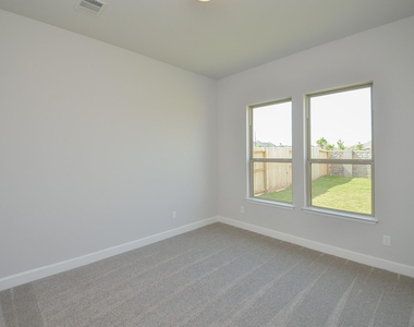 29311 Mesquite Oaks Drive - Photo Thumbnail 16
