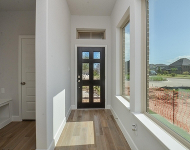 29311 Mesquite Oaks Drive - Photo Thumbnail 3