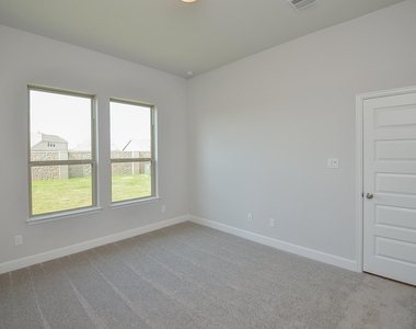 29311 Mesquite Oaks Drive - Photo Thumbnail 11