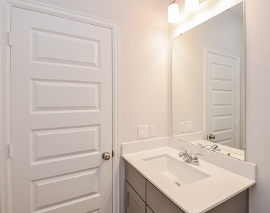 29311 Mesquite Oaks Drive - Photo Thumbnail 26