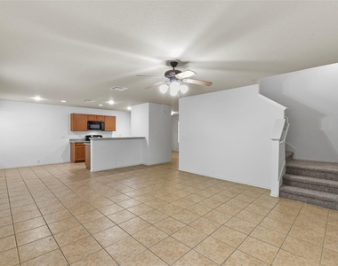 822 Grand Plains Drive - Photo Thumbnail 5