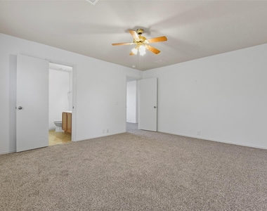 822 Grand Plains Drive - Photo Thumbnail 11
