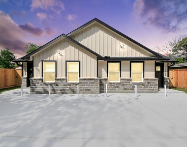 7066 Villa Street - Photo Thumbnail 1