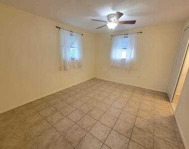 6207 Ohio Avenue - Photo Thumbnail 8