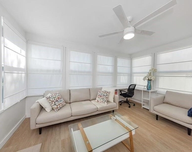 1579 Elizabeth Lane - Photo Thumbnail 4