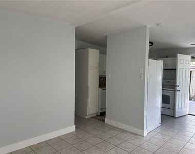 9571 83rd Street - Photo Thumbnail 4