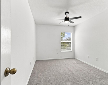 8417 Painted Turtle Way - Photo Thumbnail 21