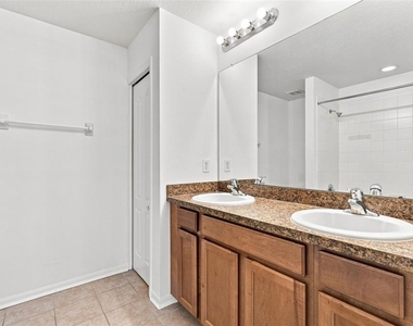 8417 Painted Turtle Way - Photo Thumbnail 18