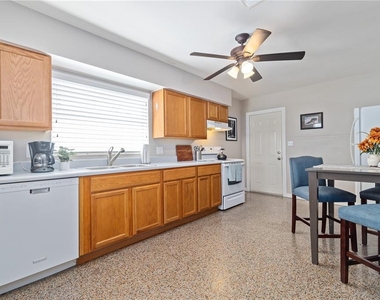 4122 W Gray Street - Photo Thumbnail 2