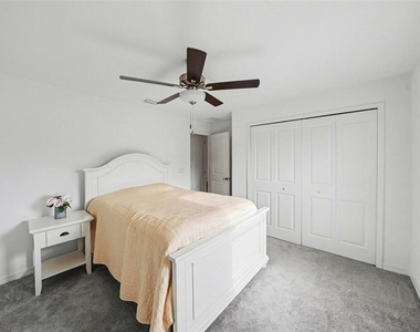 6269 Shiner Street - Photo Thumbnail 12