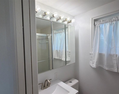 561 Tarawitt Drive - Photo Thumbnail 28