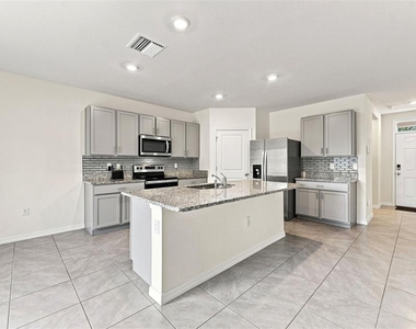 33367 Apricot Tree Court - Photo Thumbnail 5