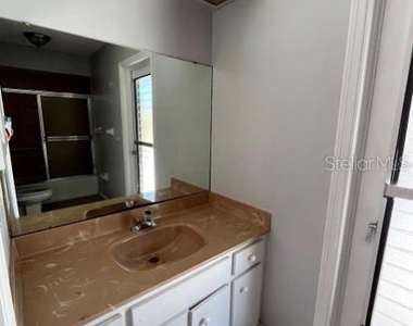 9757 Gulfstream Boulevard - Photo Thumbnail 21
