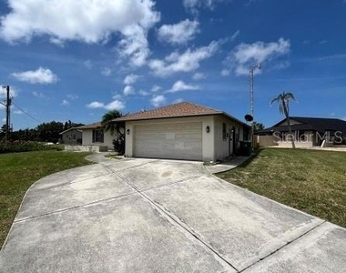 9757 Gulfstream Boulevard - Photo Thumbnail 1