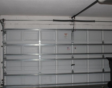 7840 Carriage Pointe Drive - Photo Thumbnail 11