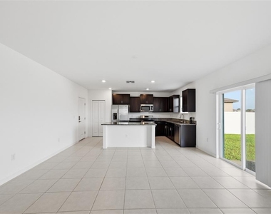 12860 Tripoli Avenue - Photo Thumbnail 9