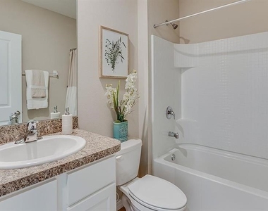 5480 Logan Cave Avenue - Photo Thumbnail 9
