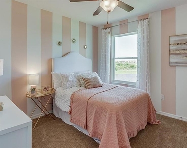 5480 Logan Cave Avenue - Photo Thumbnail 11