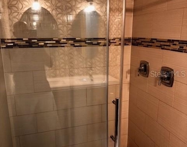 2519 Southern Oak Circle - Photo Thumbnail 19