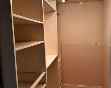 2519 Southern Oak Circle - Photo Thumbnail 23