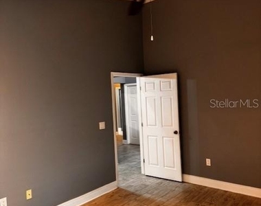 2519 Southern Oak Circle - Photo Thumbnail 15