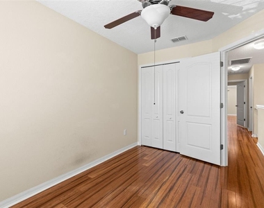 4272 Fennwood Court - Photo Thumbnail 20